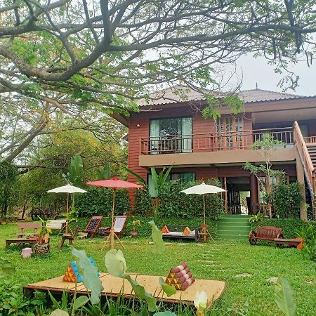 Baanbua Nonlen Udon Thani Exterior foto
