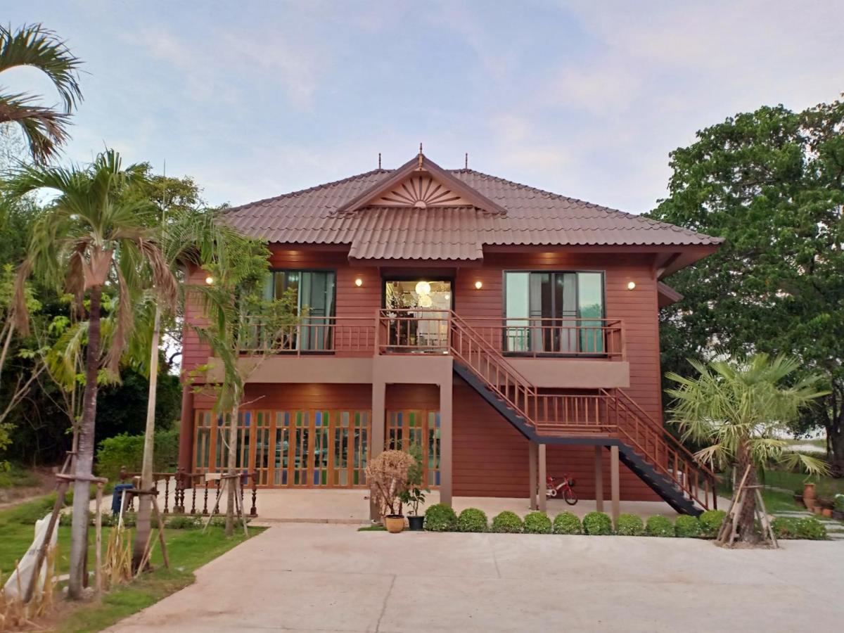 Baanbua Nonlen Udon Thani Exterior foto